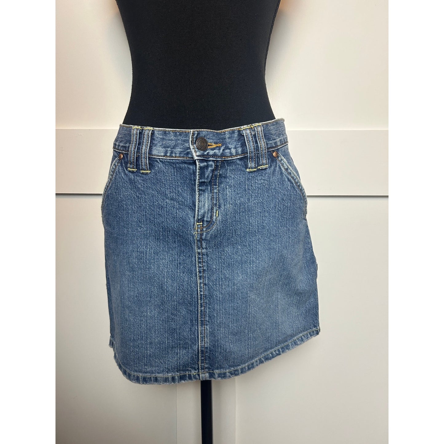y2k it girl low rise vintage old navy denim mini carpenter skirt