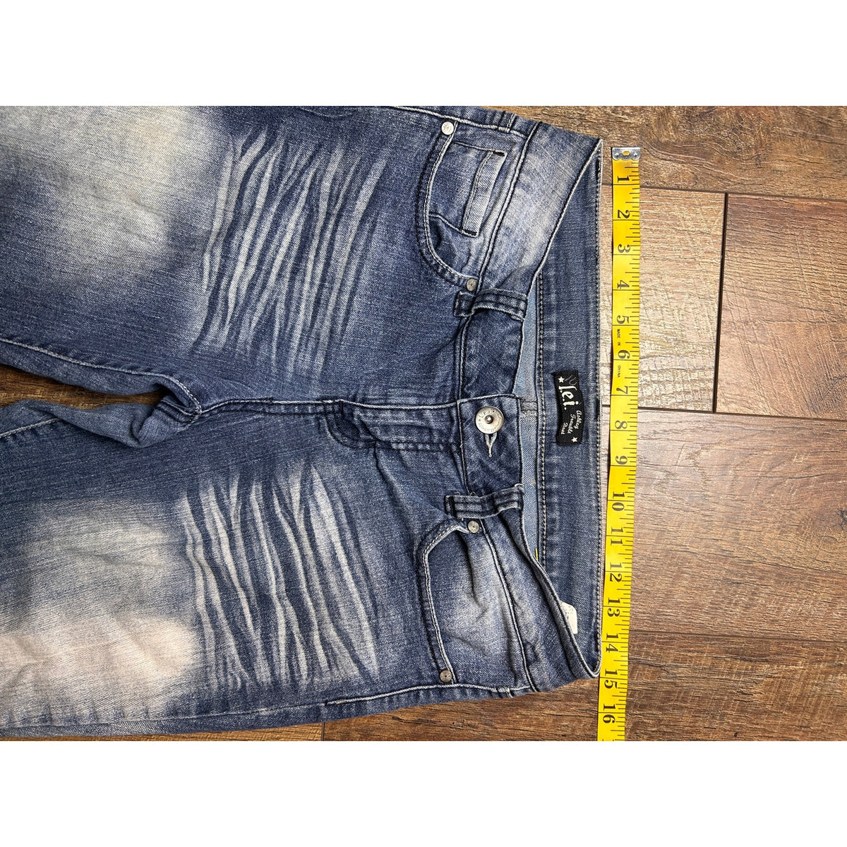 LEI Ashley Trouble Bootcut Jeans Size 11 Juniors Light Wash Whiskered Flap Pockets Y2K
