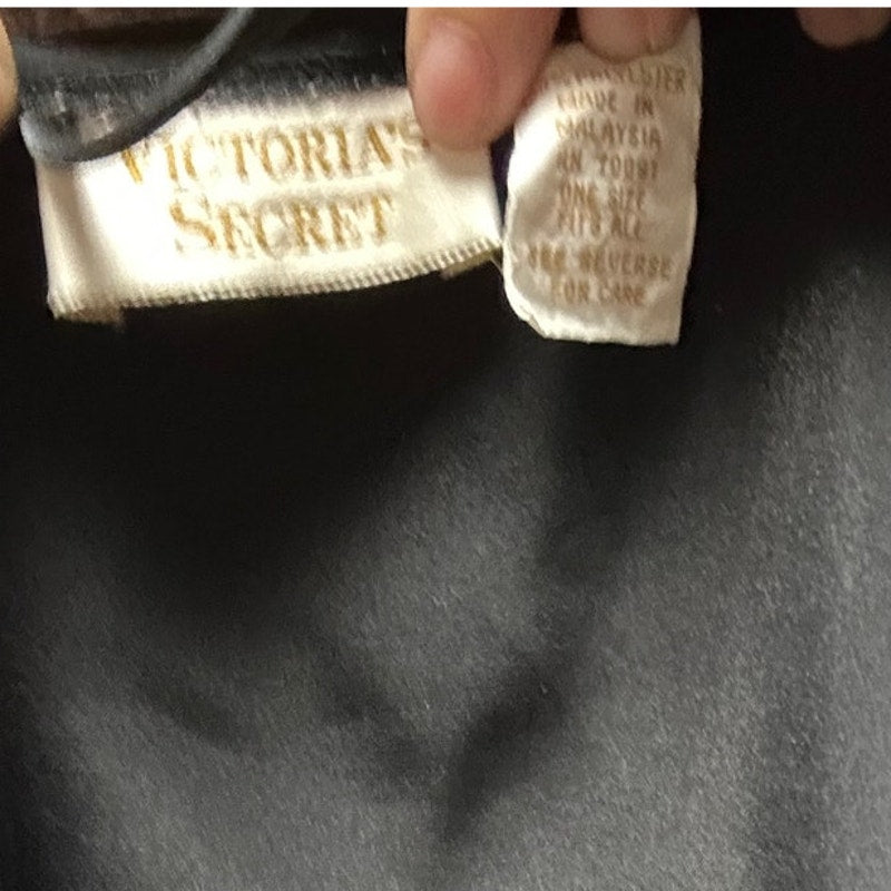 vs gold label robe with sheer sleeves one size