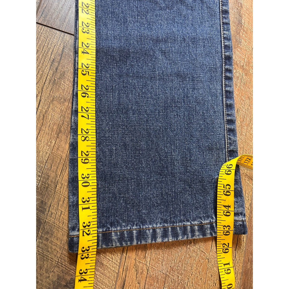 Vintage DKNY Bareback Brazilian Jeans Size 4 Studded Mid Rise 32x31 Y2K Denim