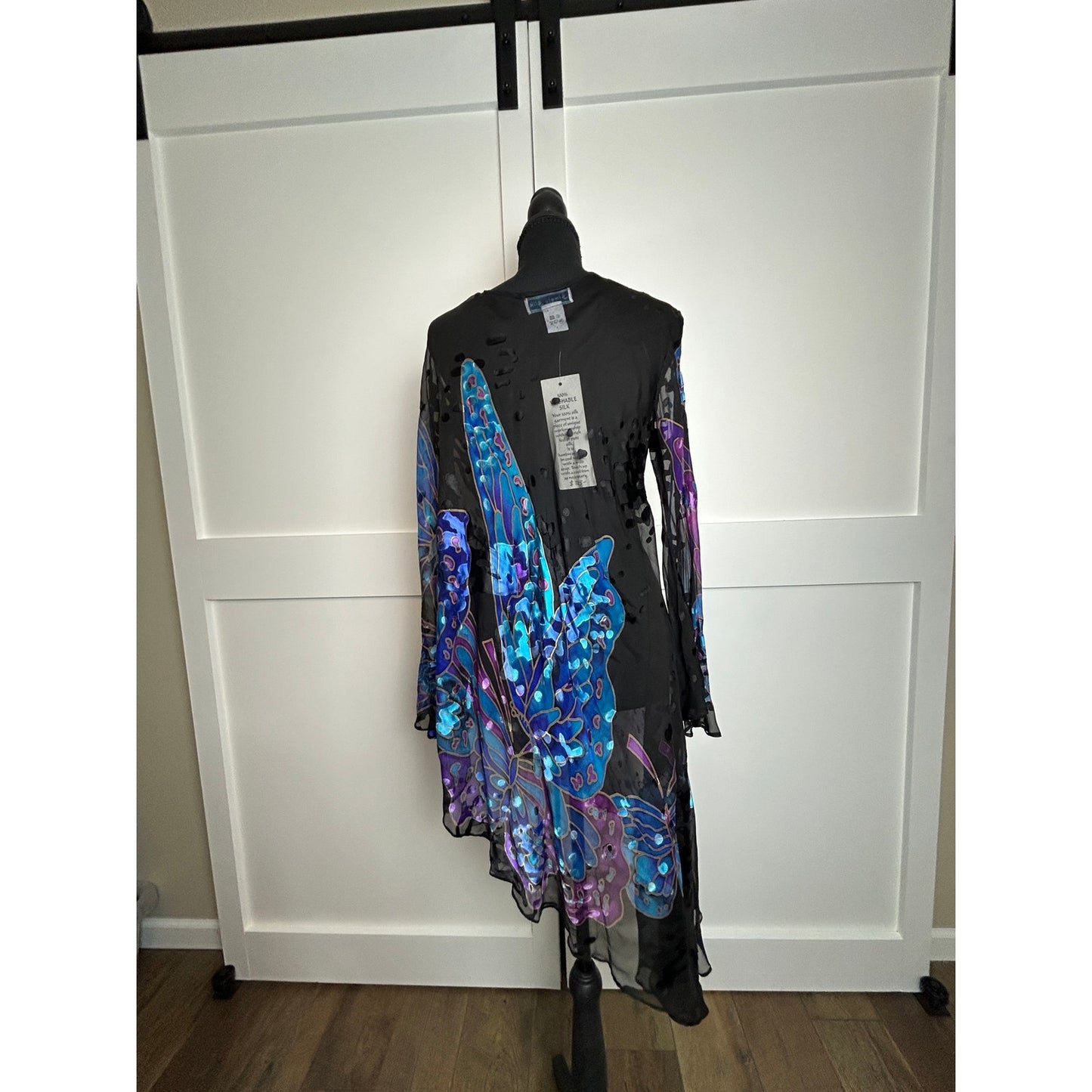 nwt simply silk silk/rayon butterfly asymmetrical poncho washable