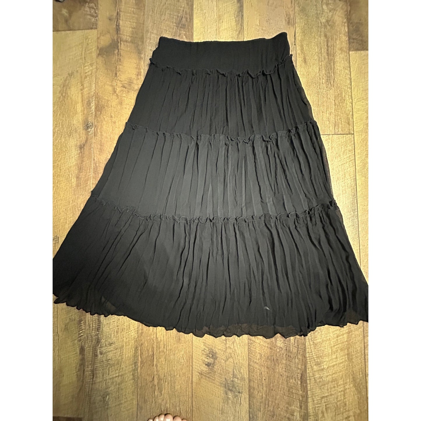 portrait chiffon wrinkle maxi skirt size s/m