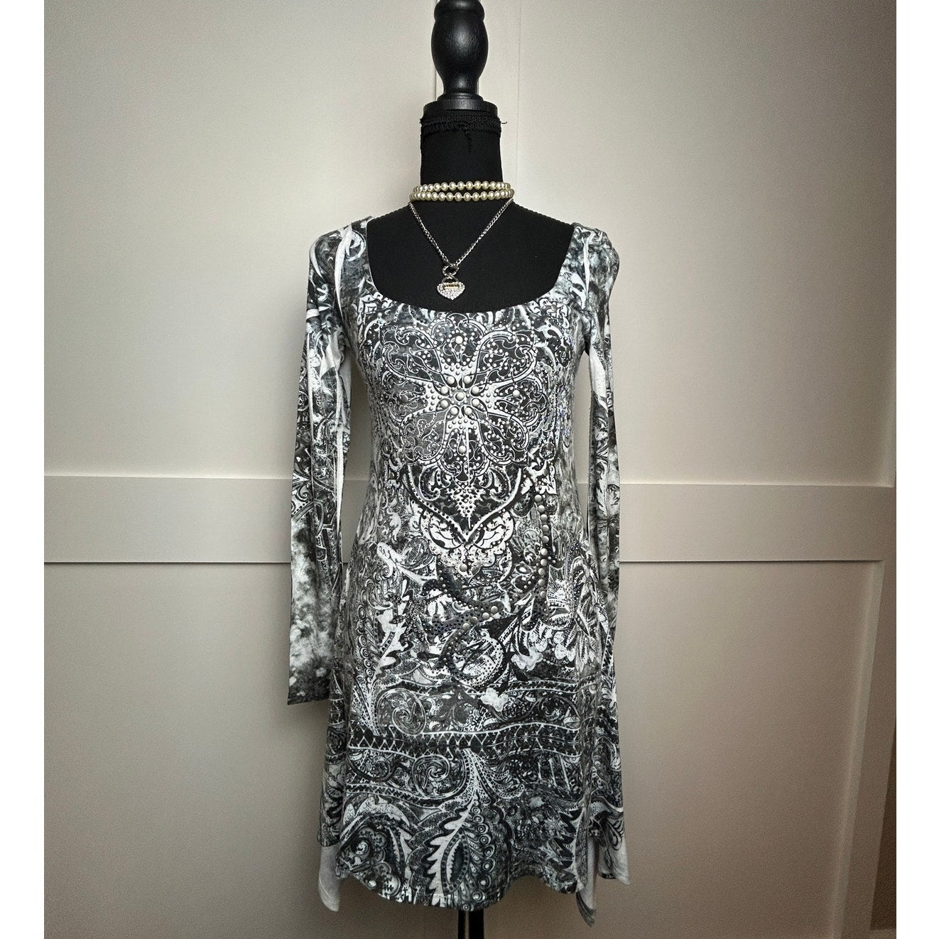 Y2K McBling Tattoo Fairy Nietenkleid Ed Hardy Style Viskose-Mix Größe S (Passt S–M)