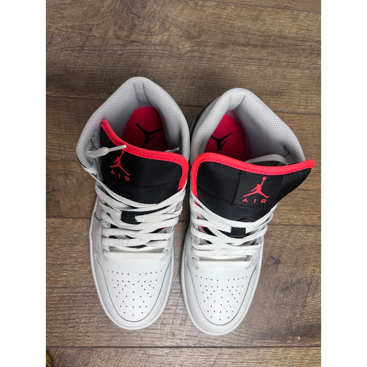 Air Jordan 1 Mid DQ8426-109 Summit White Black Grey Infrared Size 8