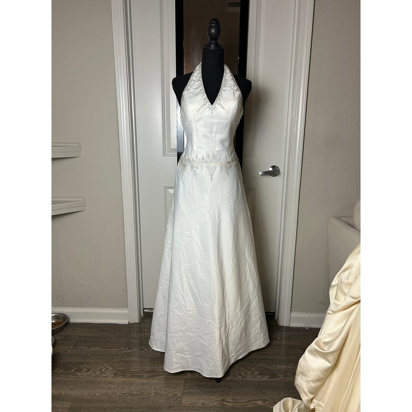 Robe trapèze dos nu minimaliste perlée XS/S