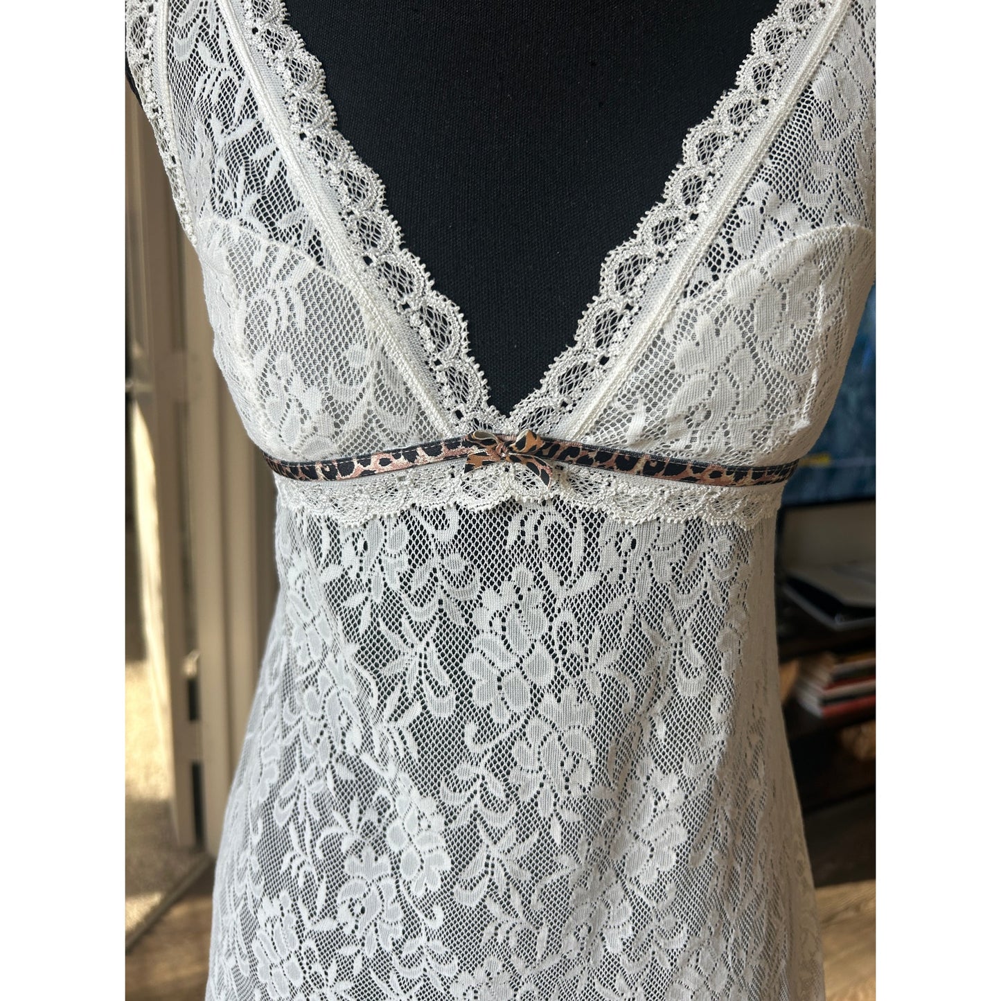 Victoria’s Secret Very Sexy Lace Slip Cheetah Trim Size M Y2K Lingerie
