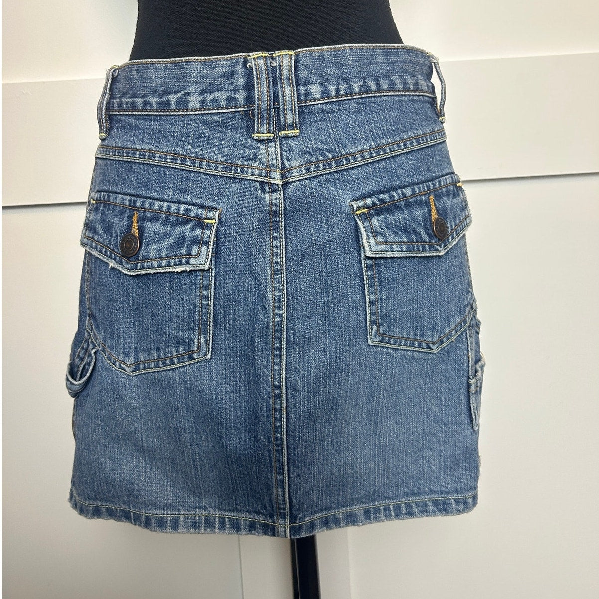 y2k it girl low rise vintage old navy denim mini carpenter skirt