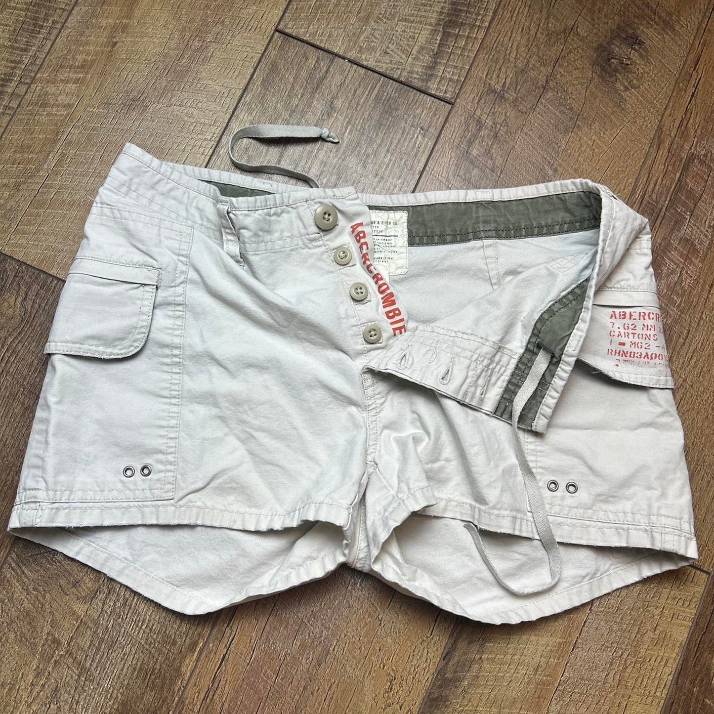 Y2k abercrombie fitch cream