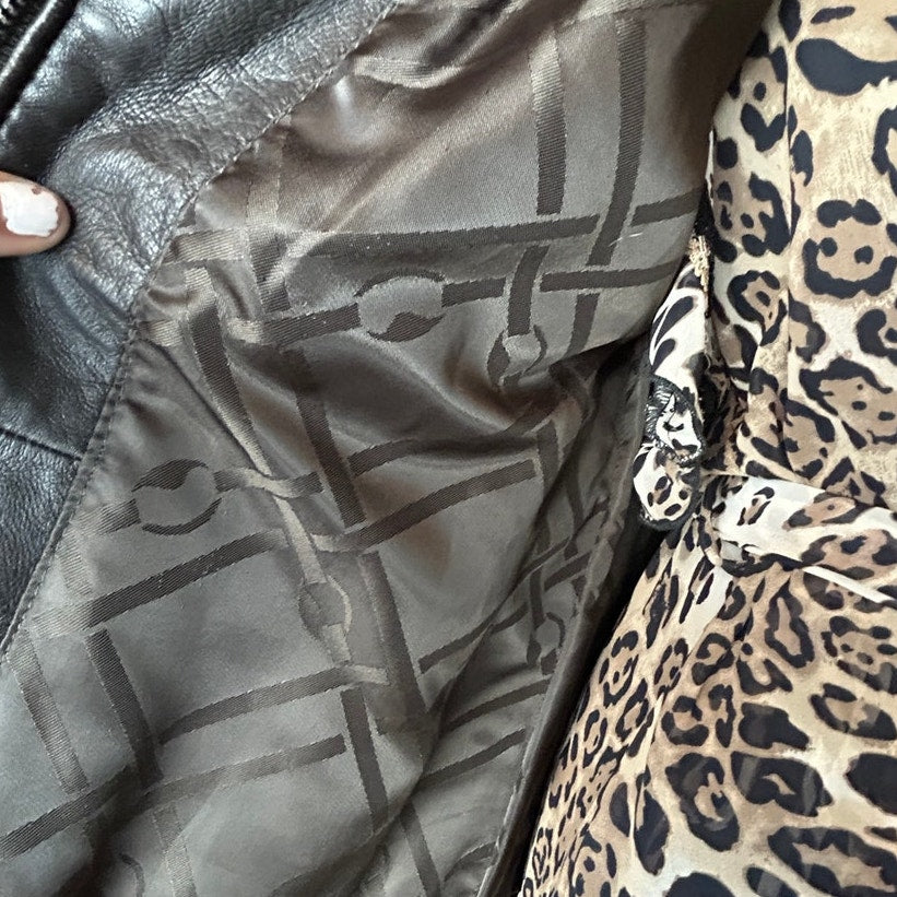 Y2K Indie Sleaze Jones New York Braune Lederjacke Plissiert Reißverschluss Grunge