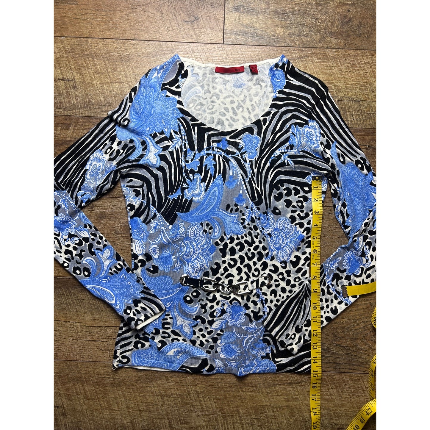 Y2K animal print baby tee with chain belt