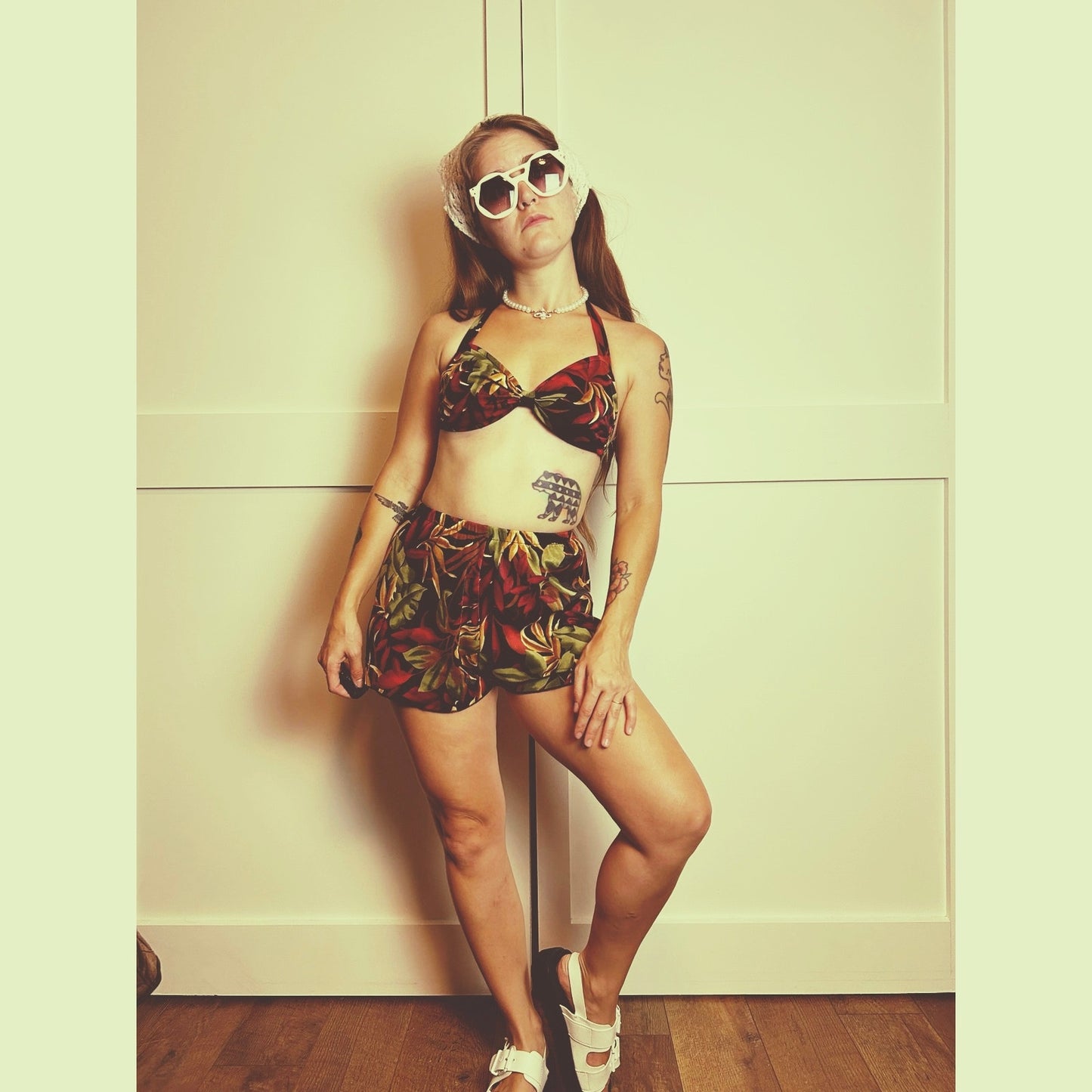 50er Jahre Tropical Pin-up Girl Neckholder Badeanzug Retro Bikini High Waist S/M