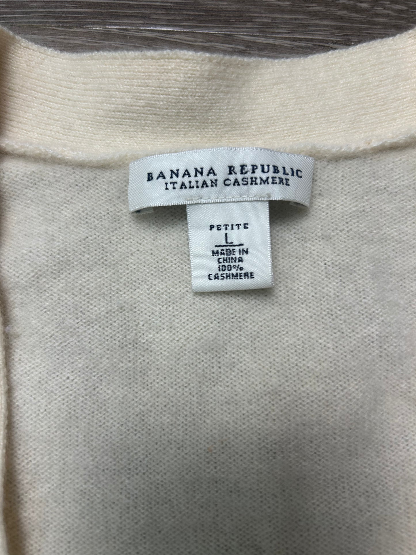 Banana Republic Cashmere Cardigan Cream with Abalone Buttons Size Petite Large