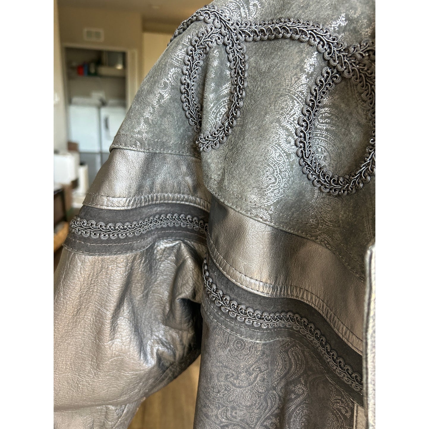 80er Western Ledertrench Paisleymuster Patchwork exotische Mode Größe XXL