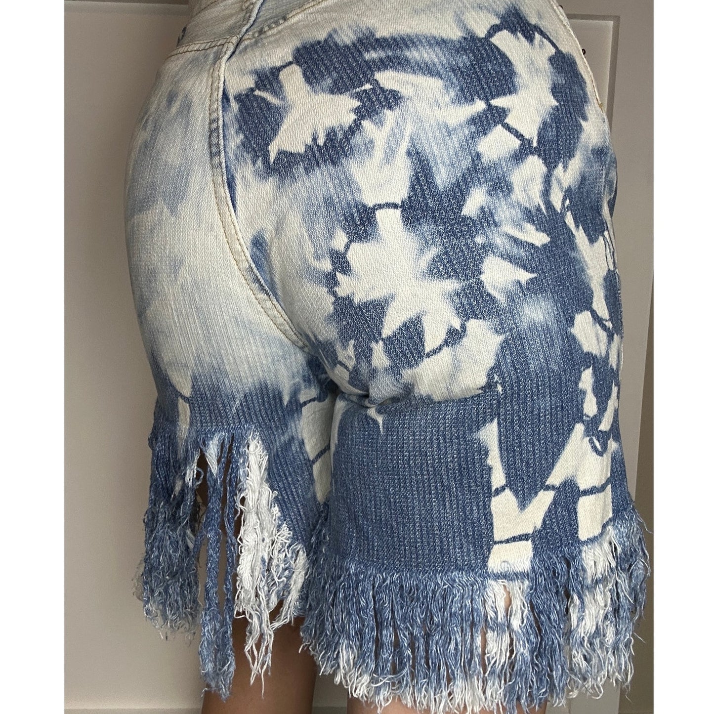 High Waist Bleached Tie Dye Jorts Distressed Frayed Festival Shorts Size 26
