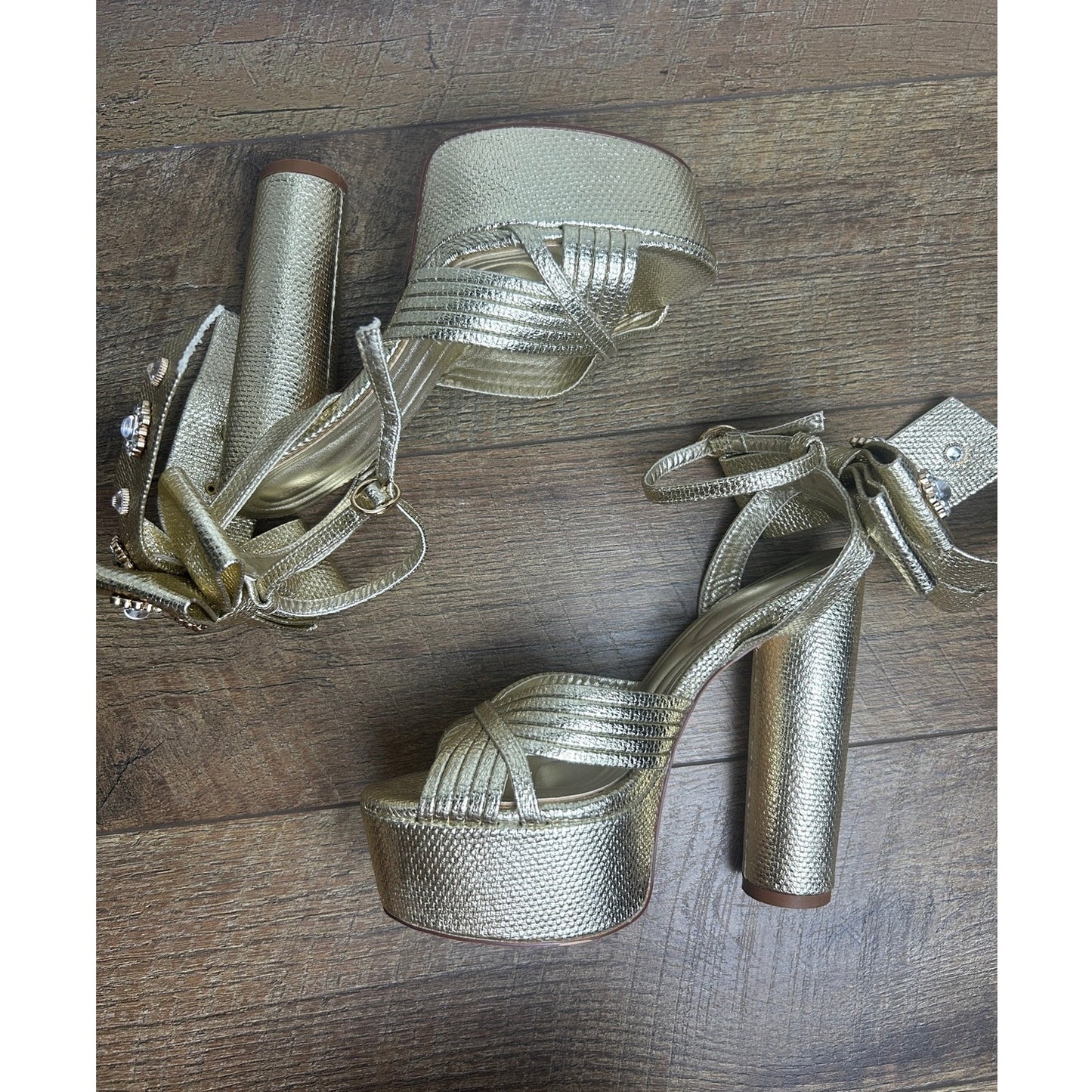 azalea wang gold mcbling circle heel platform peep toe sandal size 8