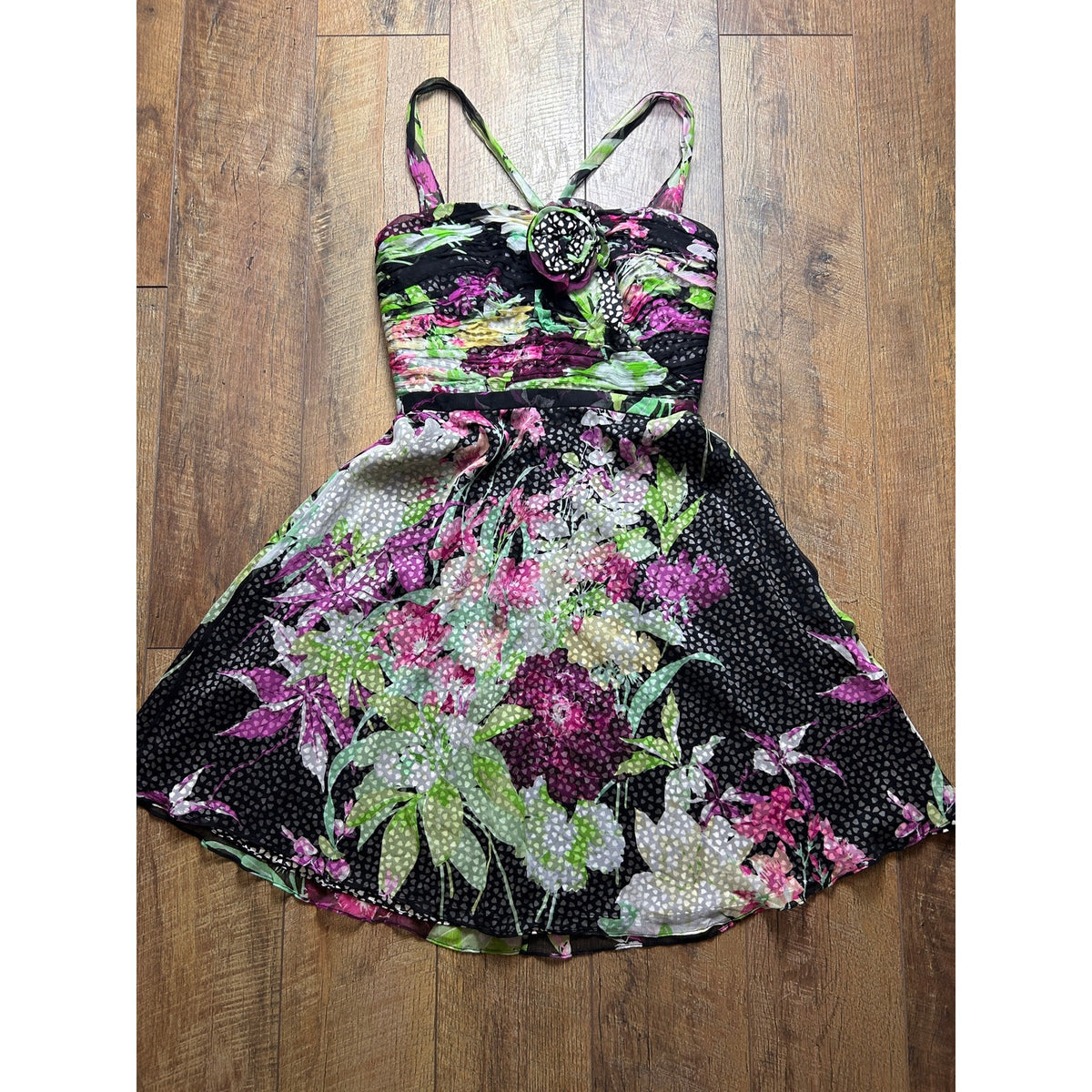 bryan bradley chiffon silk polka dot, floral silk dress perfect for homecoming size 6
