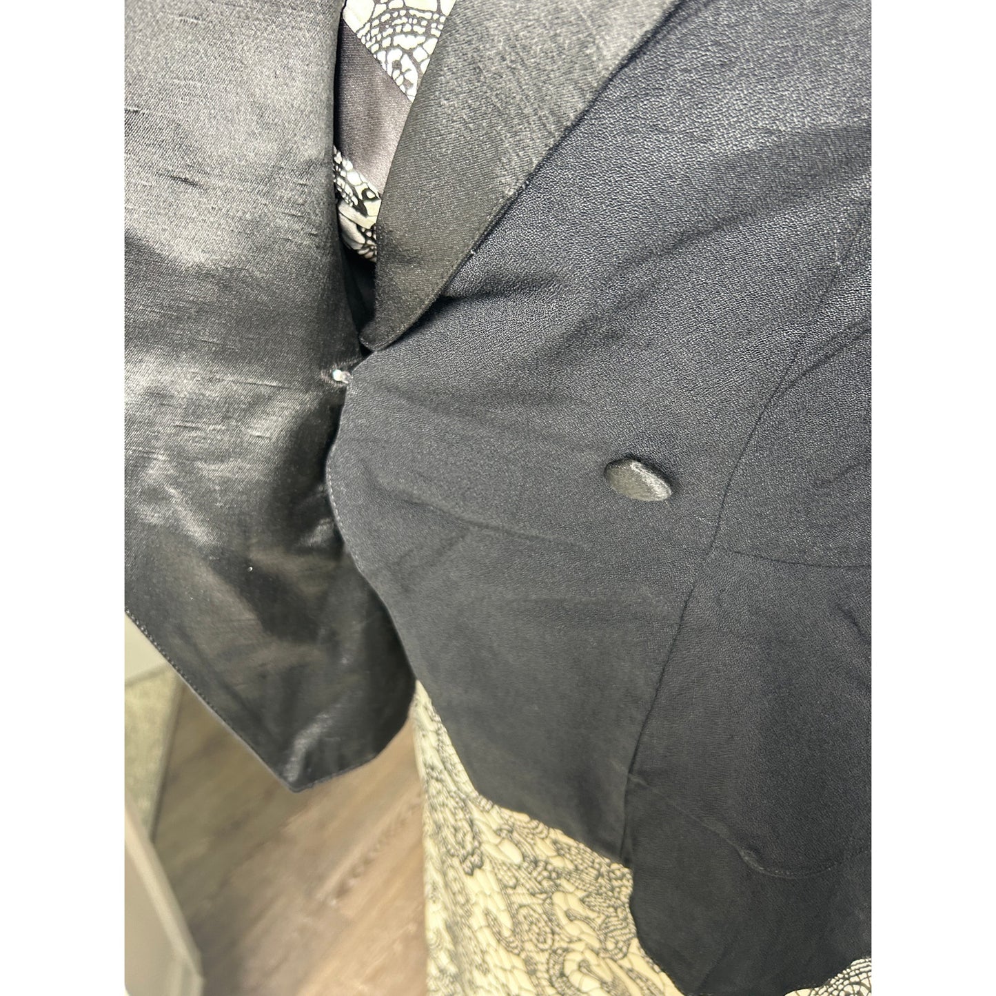 Corporate Goth Lew Magram Viskose-Blazer zum Knöpfen – Transparenter Ärmel Tailliert