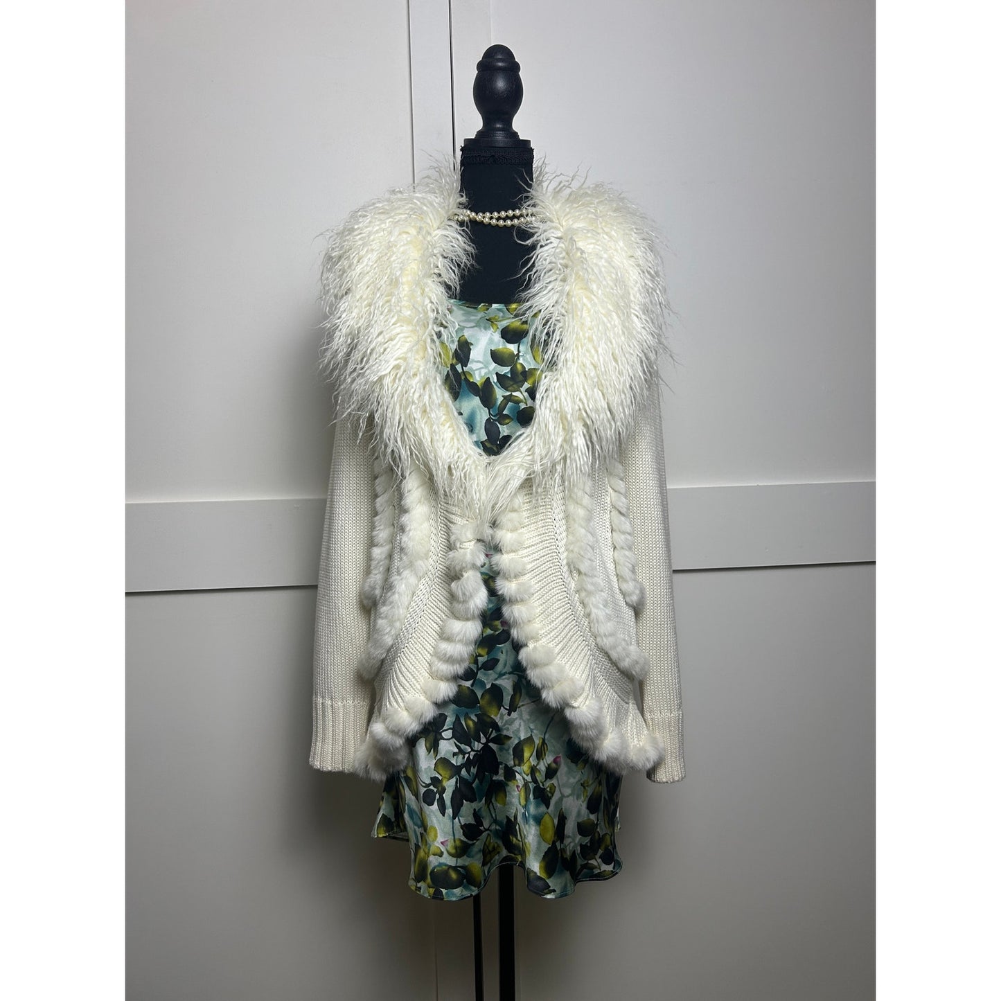 Seiden-Coquette VS Slip-Kleid mit Blättermotiv, überkreuzten Trägern, Knopfleiste, Schlitz, Mini S/M