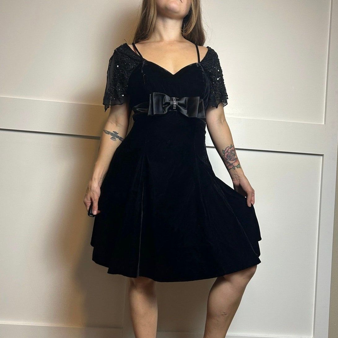 Scarlet Nite a-line velvet cocktail dress with bow and rhinestone details