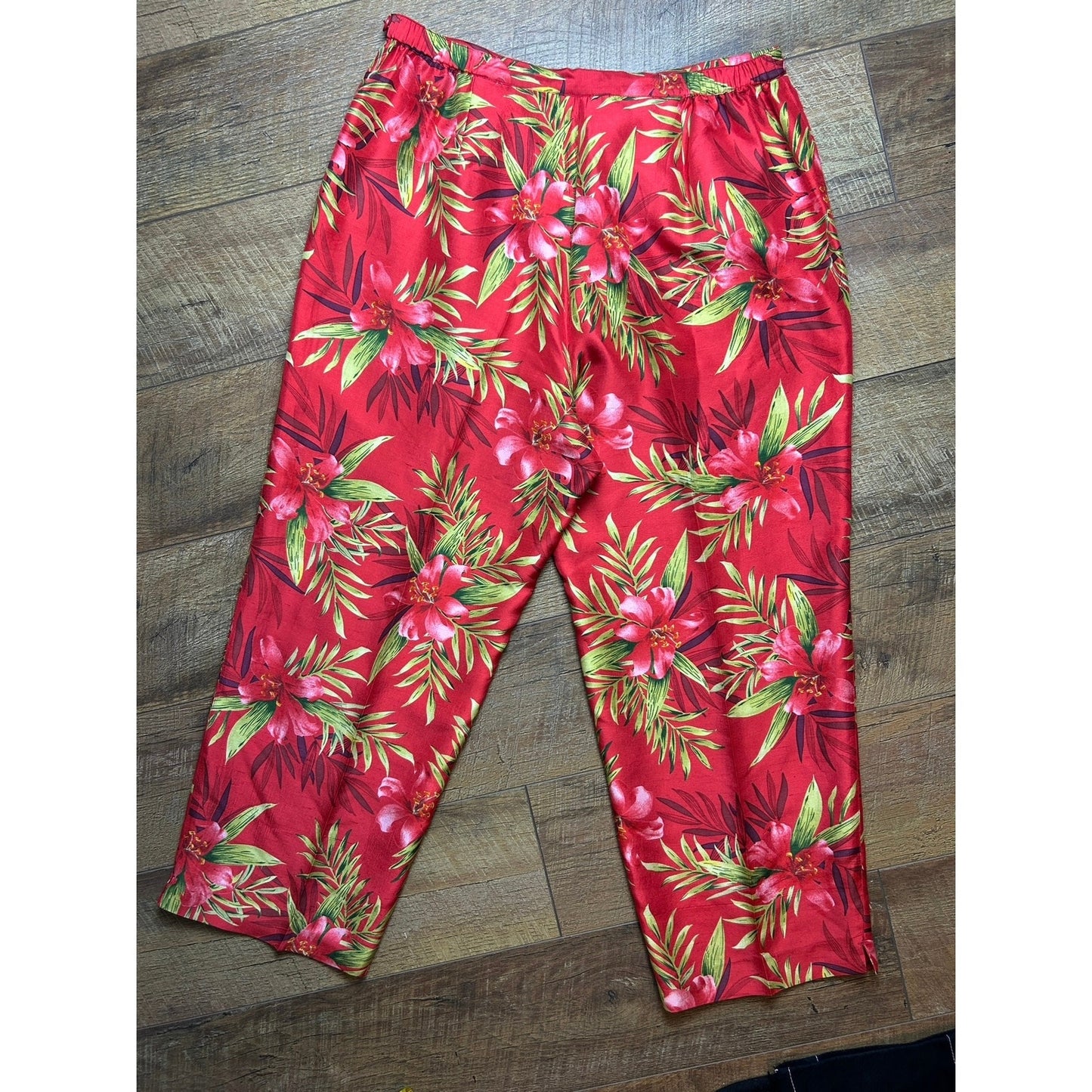 Silk Land Tropical Pinup Girl Pedal Pushers – 100% Silk Capri Pants Retro Pinup
