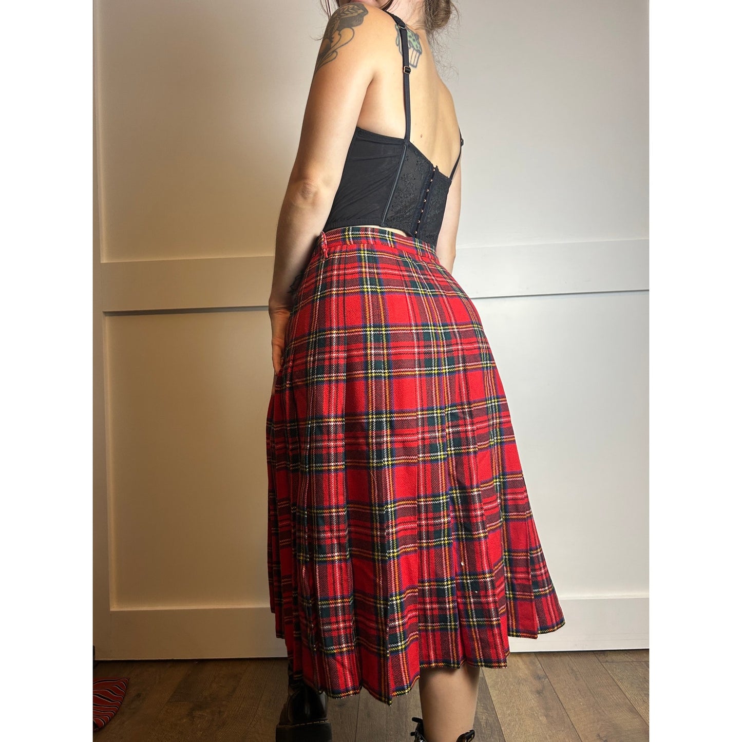 tartan skirt made in scotland pitlochry 100% pure new wool size 5