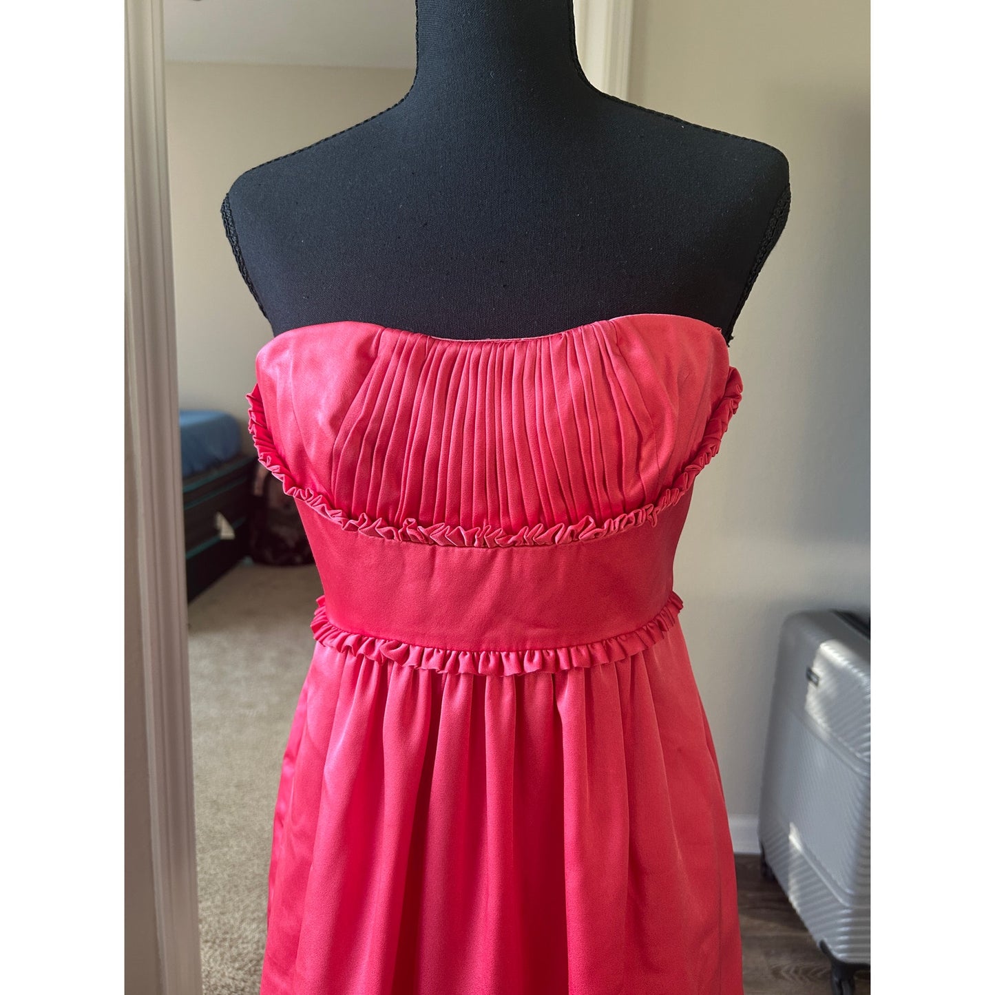 BCBG Max Azria Babydoll Kleid ärmelloses Satin-Minikleid Bridgerton Vibes