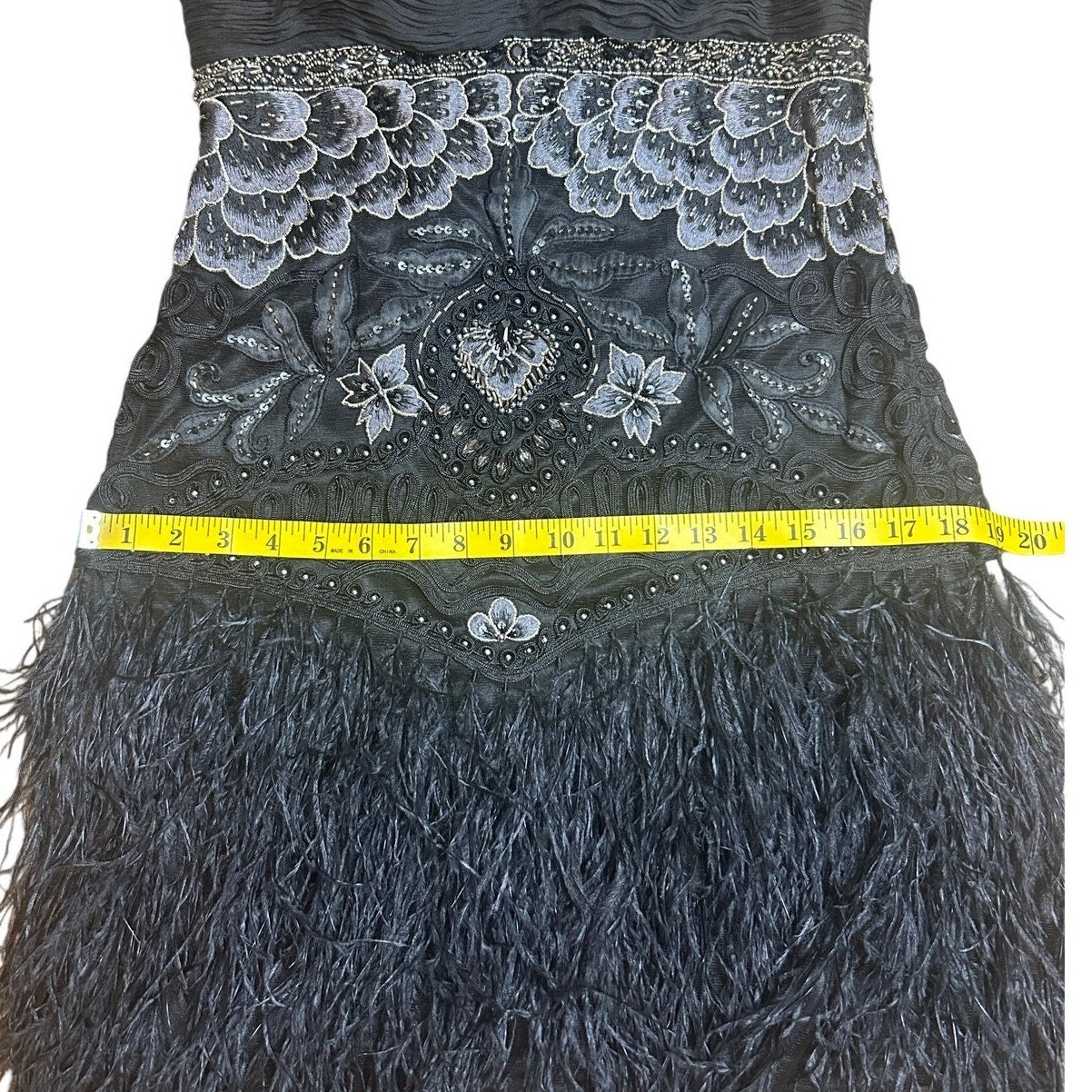 Sue Wong cocktail dress beaded silk ostrich, feather size medium