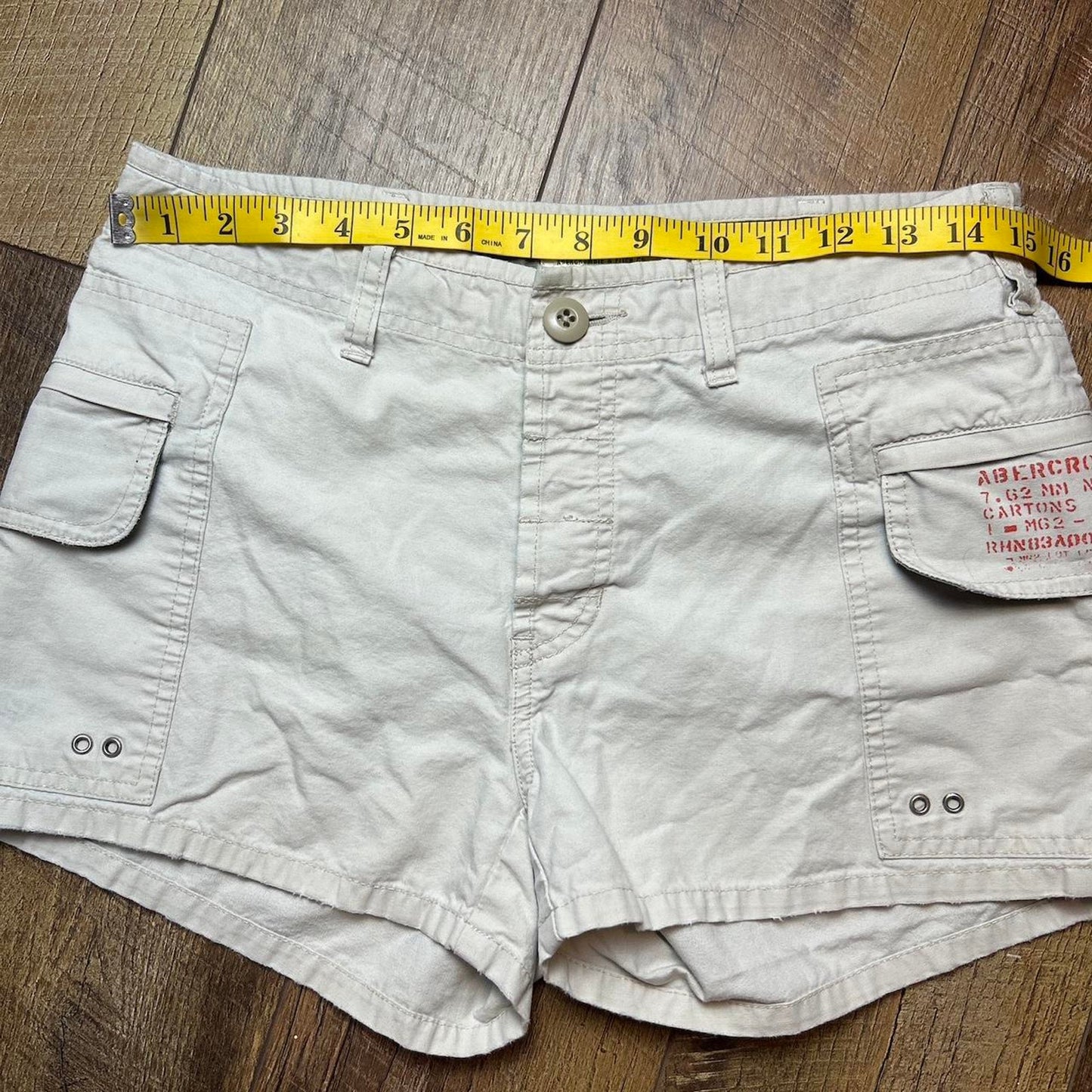 Y2k abercrombie fitch cream