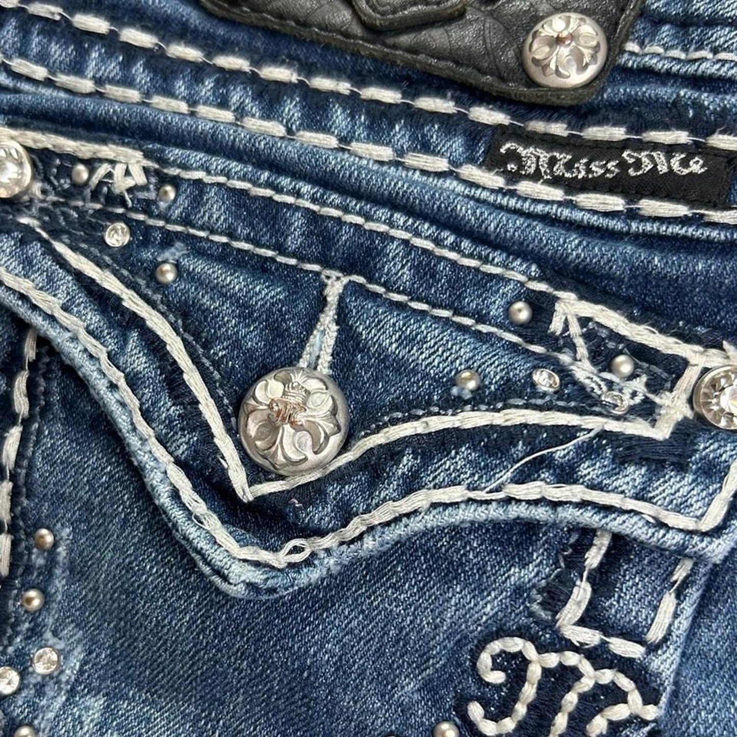 Miss me size 28x33 blue low rise bootcut