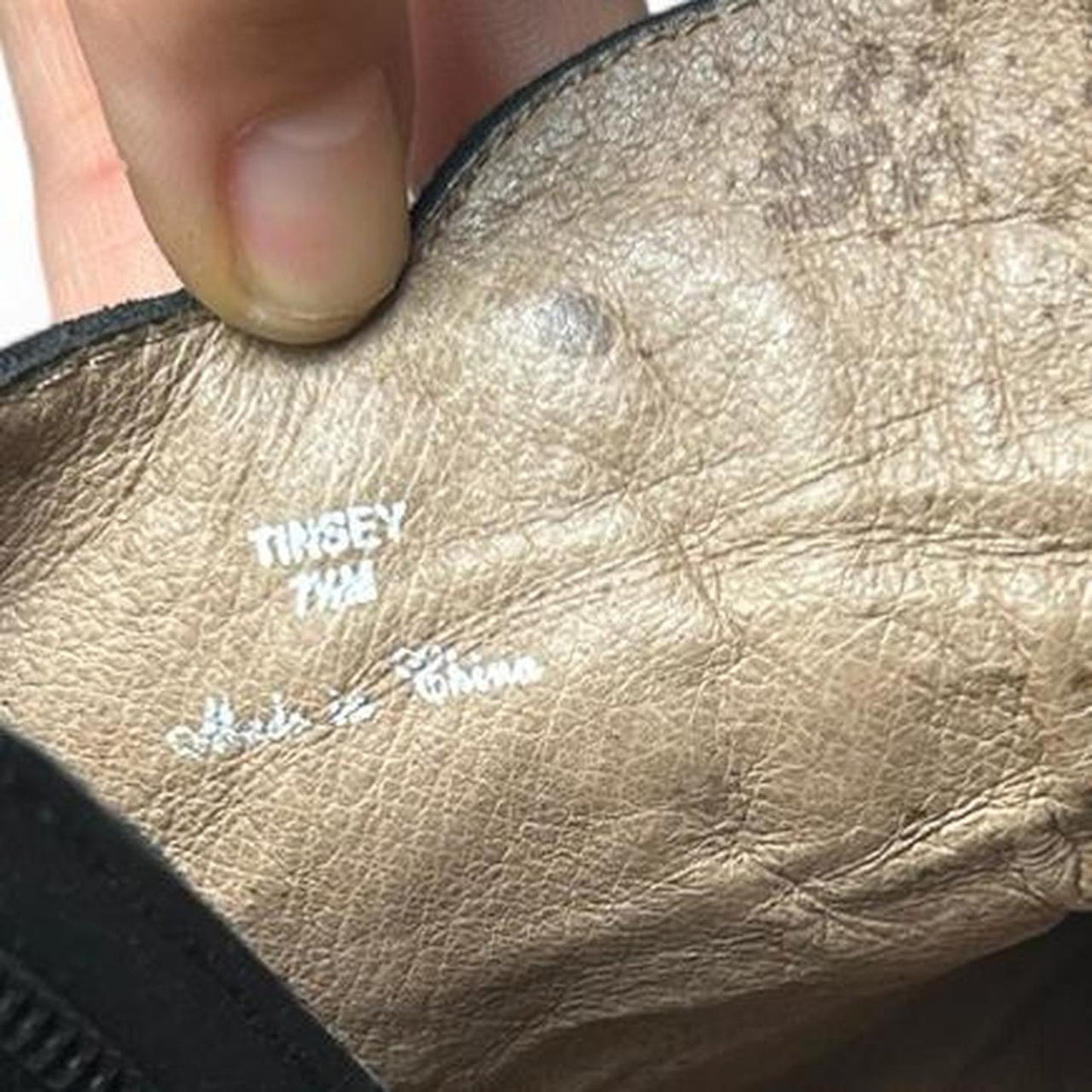 Donald pliner tinsley black suede kitten heel boot