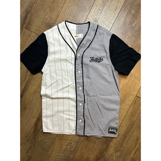 hollister baseball shirt colorblocked size s