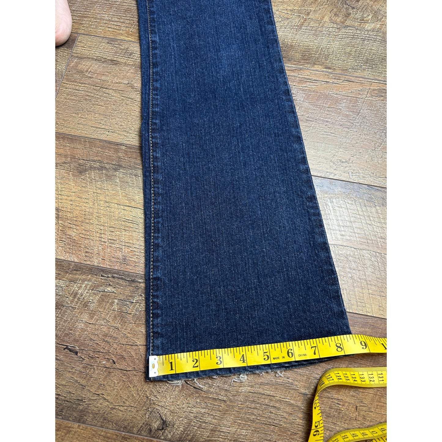 DKNY Mid Rise Dark Wash Bootcut Jeans | Classic Denim Size 28x31