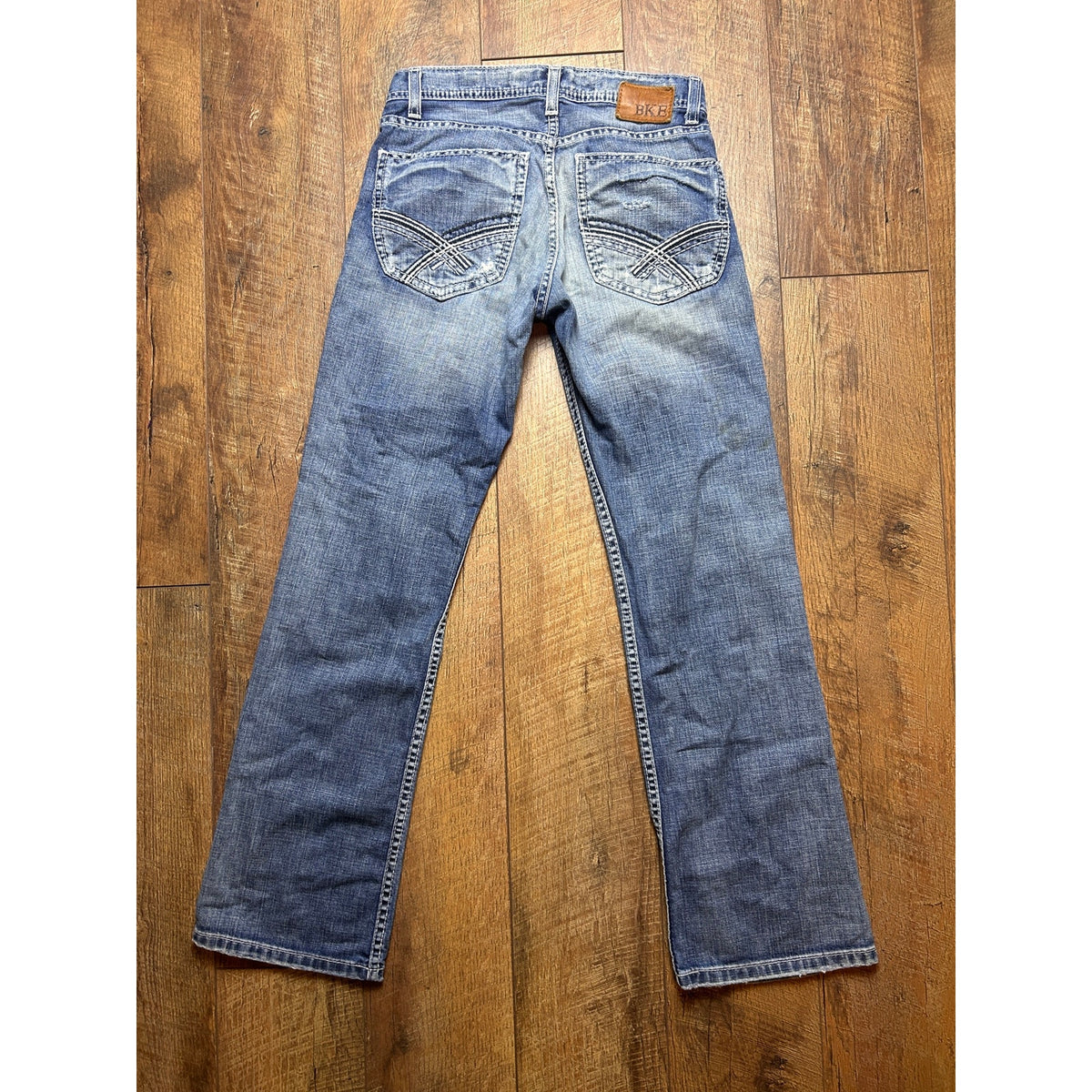 BKE Brayden Jeans 27 Low Rise Light Wash Faded Embroidered Back Pockets Y2K