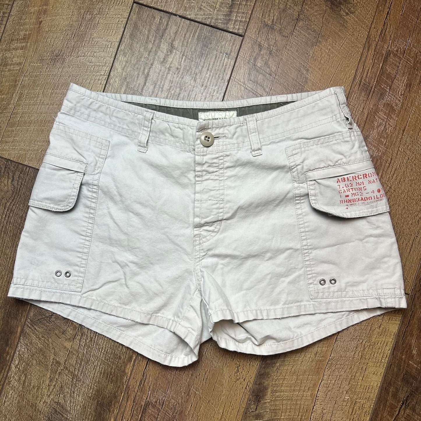 Y2k abercrombie fitch cream