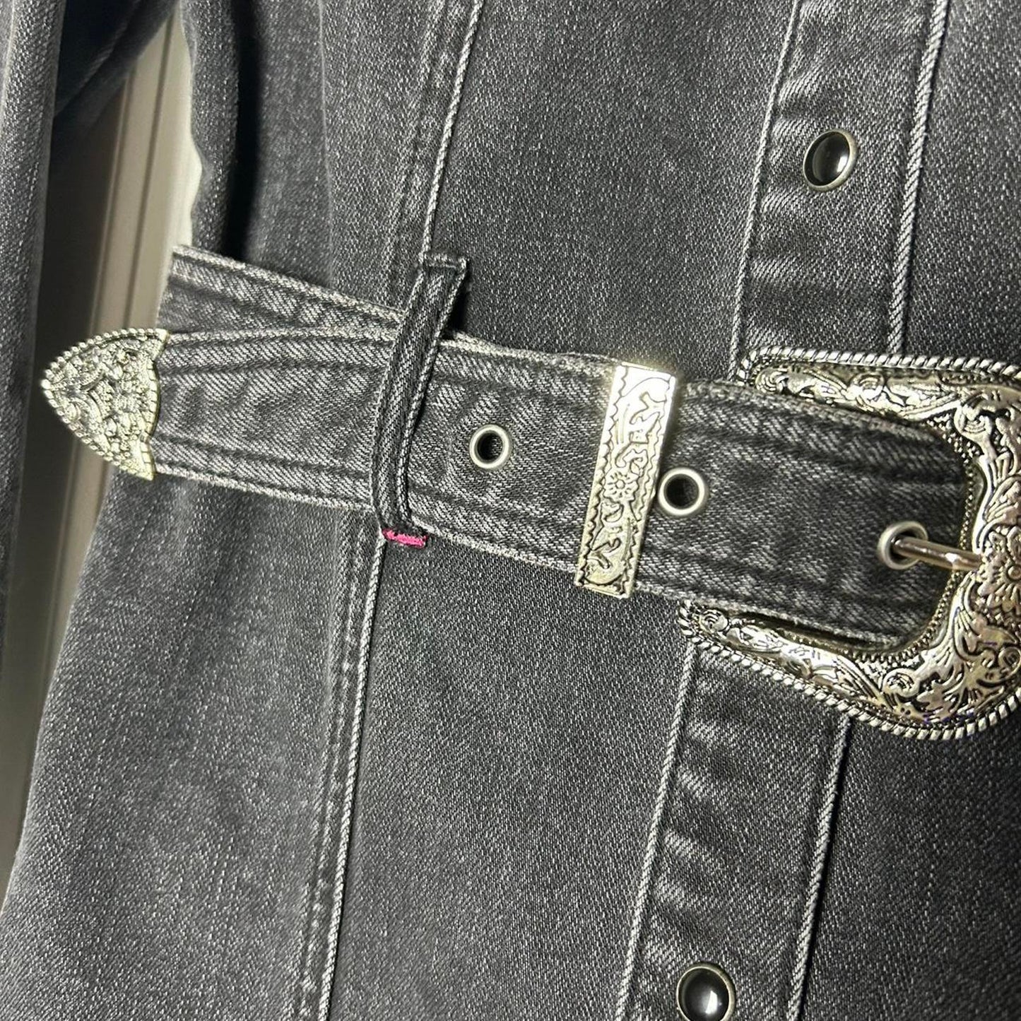 🖤 Robe en jean noir Idyllwind Western Rockstar avec ceinture cloutée