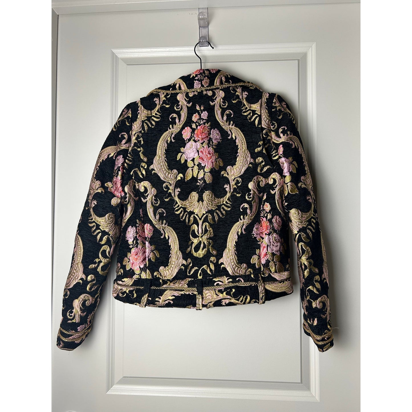 For Love & Lemons Brokat-Wandteppich-Motorradjacke mit Gürtel Größe S