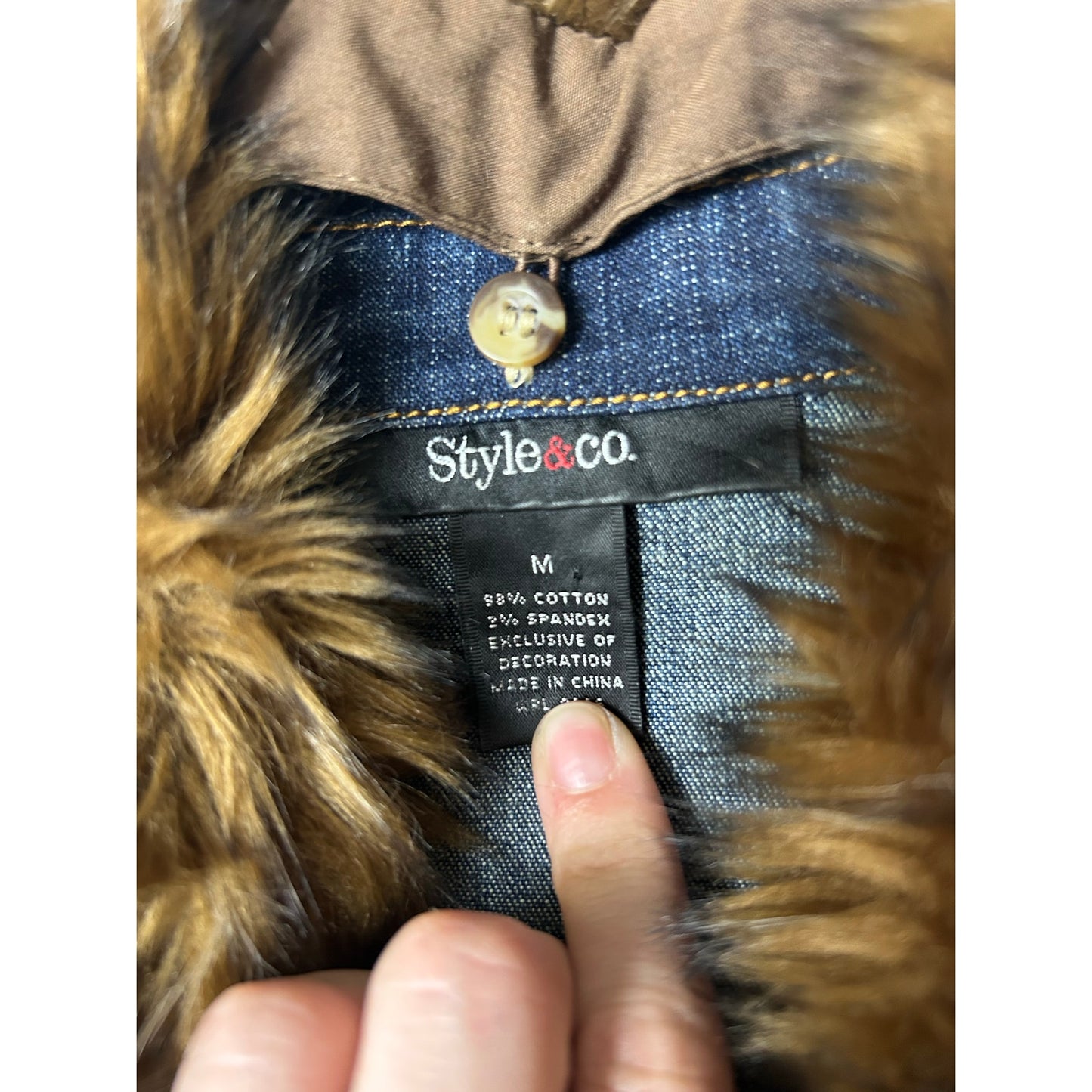 Style and co long denim jacket with detachable fur trim size m