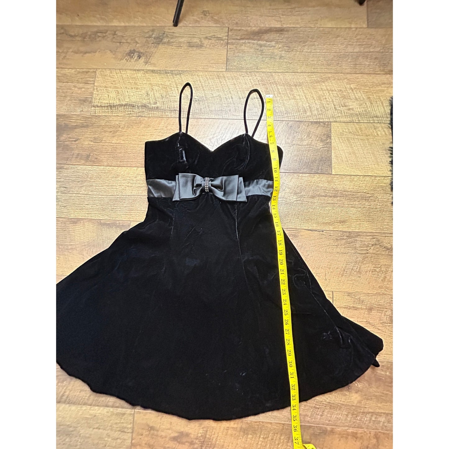 Scarlet Nite a-line velvet cocktail dress with bow and rhinestone details