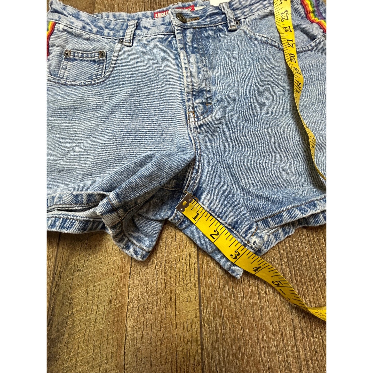 union bay rainbow strip light wash jorts 30in high waist 3in inseam