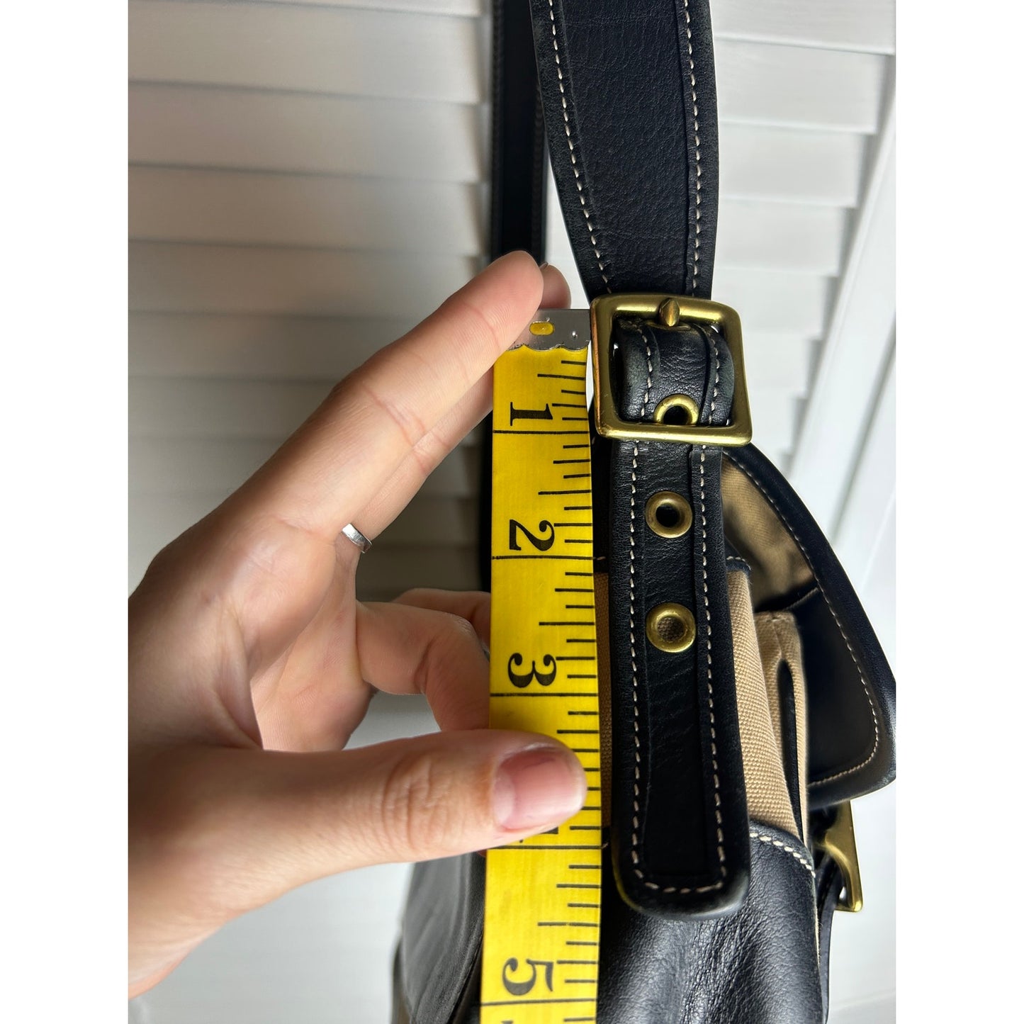 Coach 9121 Tan Canvas & Black Leather Messenger Bag Y2K Crossbody Retro Minimalist