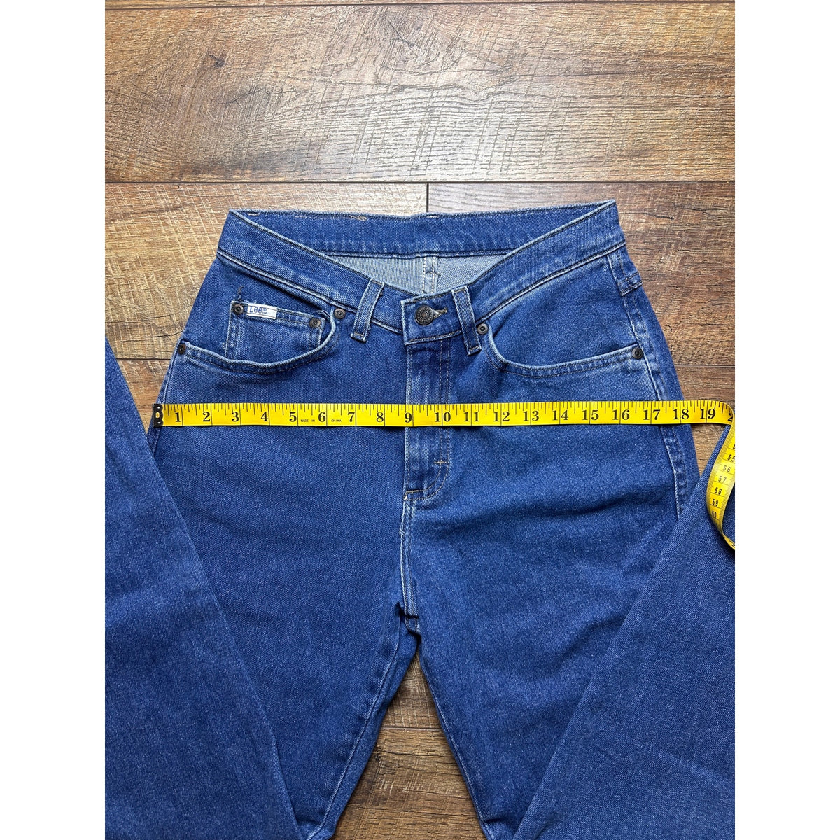 Vintage Lee High Rise Mom Jeans 26x32 Tapered Leg Classic Denim