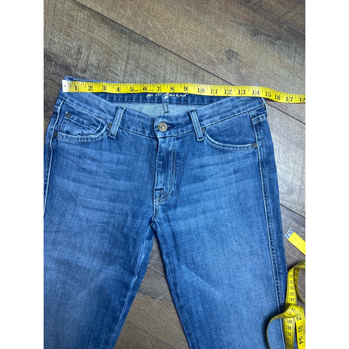 y2k 7 for all mankind A pocket low rise flare jeans size 30 model off duty denim