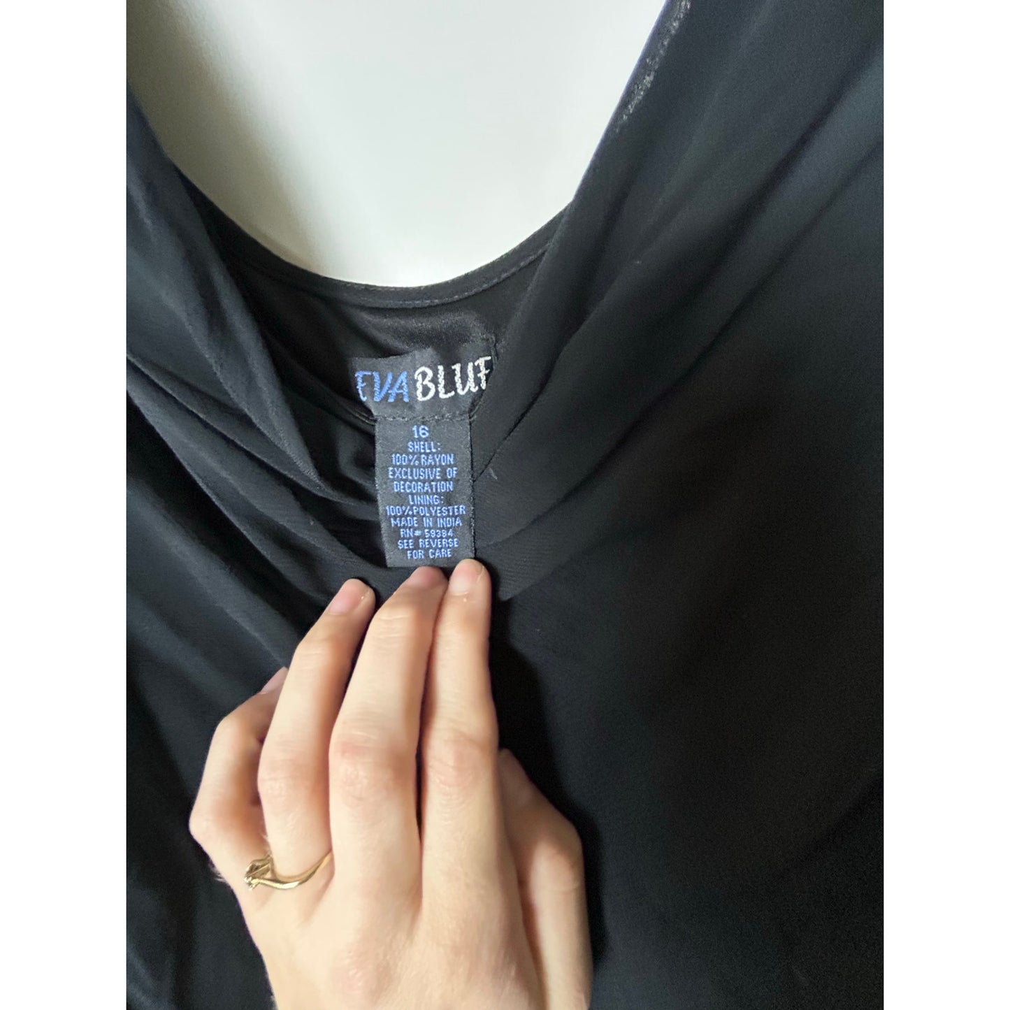 Robe longue en rayonne bleue perlée Eva taille 16