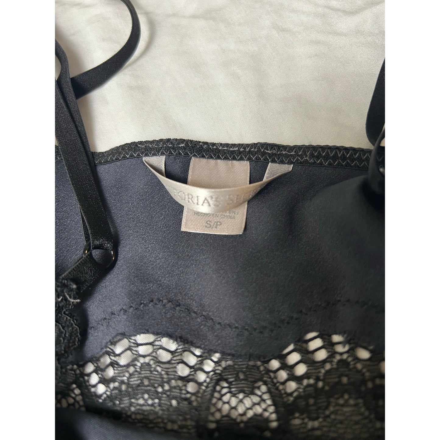 Camisole en soie Y2K Victoria's Secret Silver Label gothique corporate