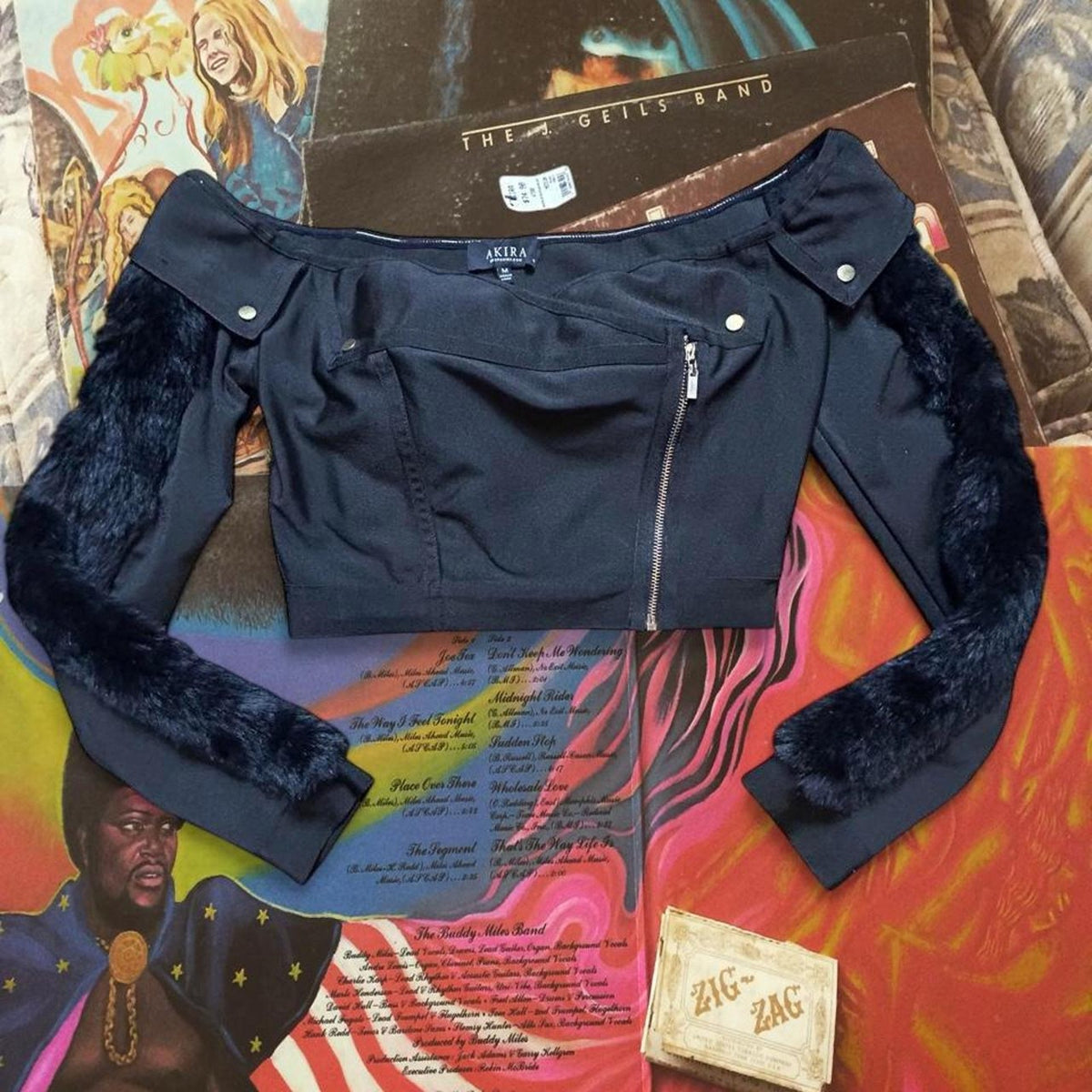 NWT AKIRA Off Shoulder Cropped Bodycon Double Zip Jacket Deadstock