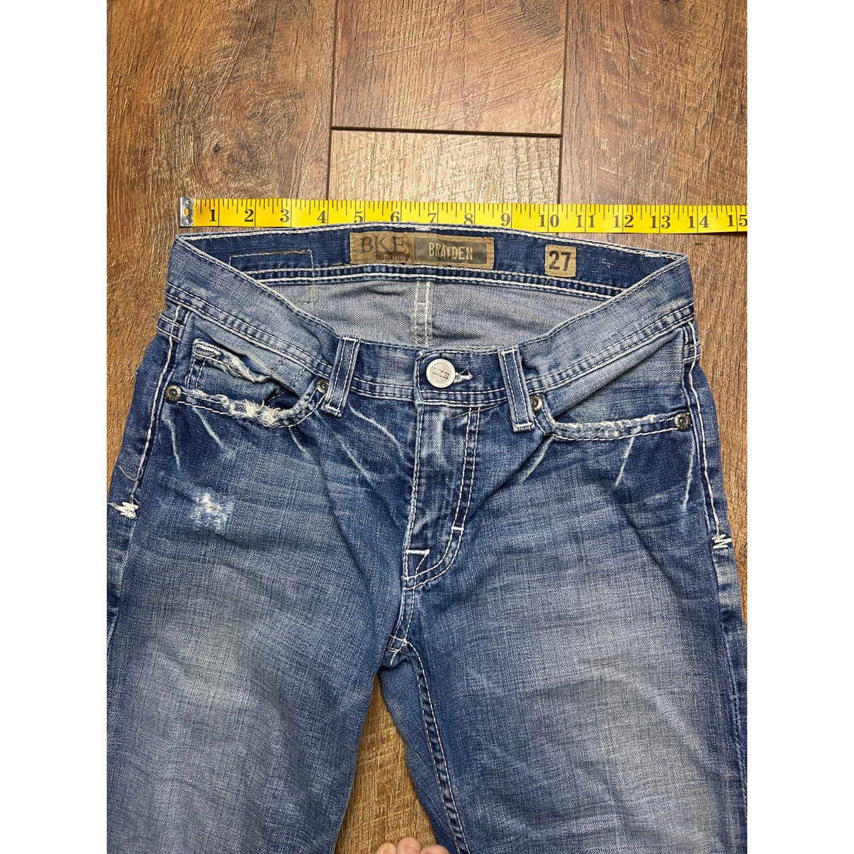 BKE Brayden Jeans 27 Low Rise Light Wash Faded Embroidered Back Pockets Y2K