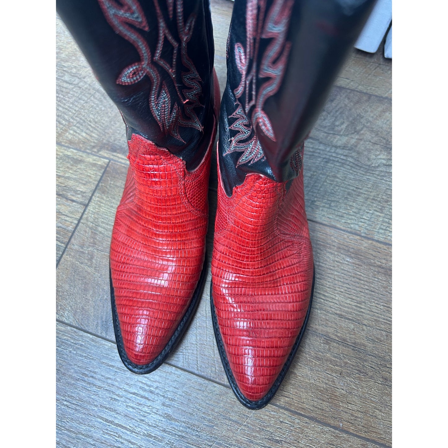 Bottes de cow-boy western Tony Lama en lézard rouge et noir brodé, taille 6,5