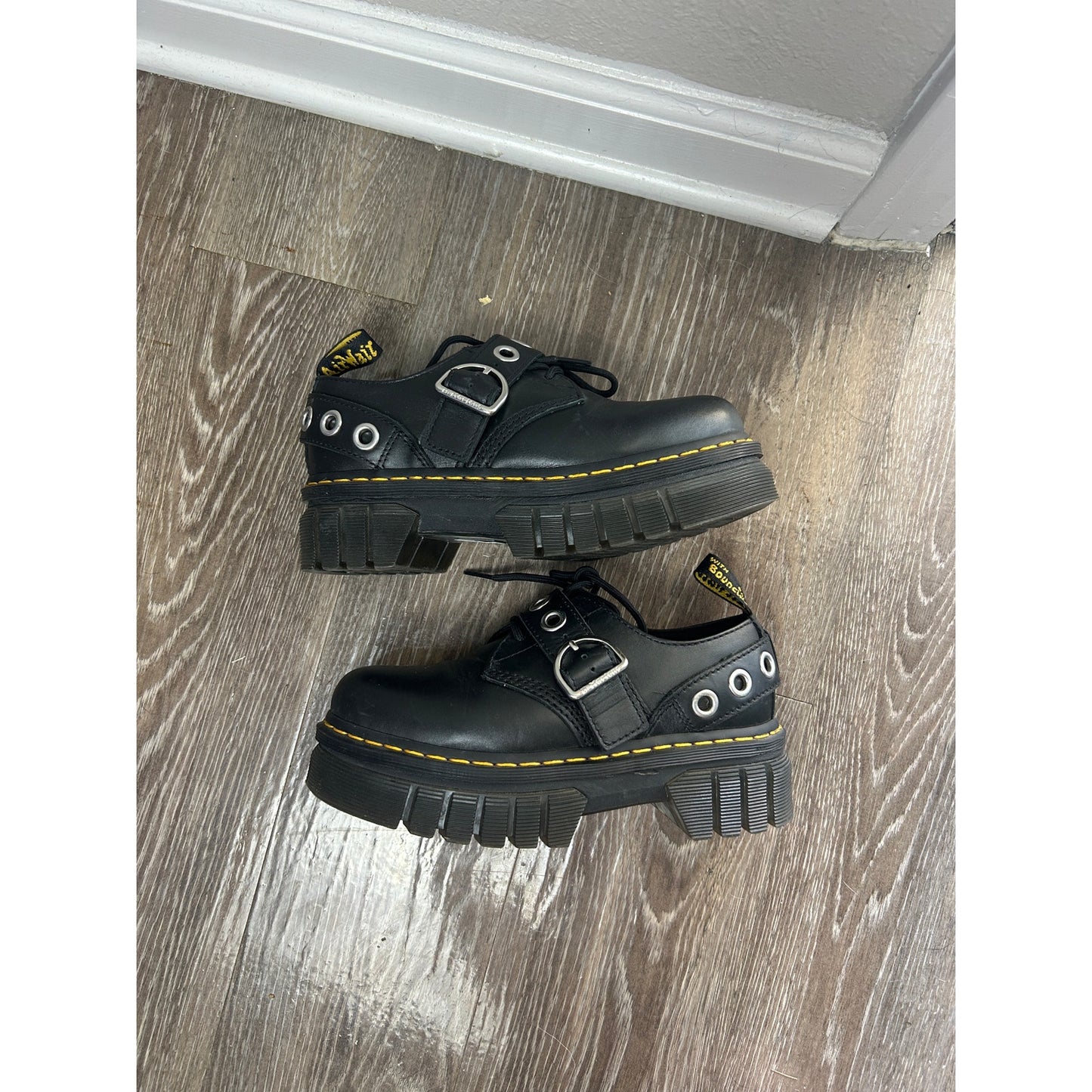 Dr. Martens Audrick 31 HDW Platform Boots US 7 UK 5 Chunky Docs