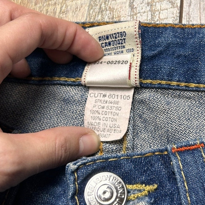 True Religion Becky Cut Distressed Jeans Size 28/29 Y2K Denim 601105 04-500