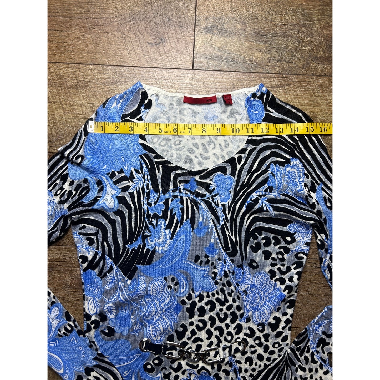 Y2K animal print baby tee with chain belt